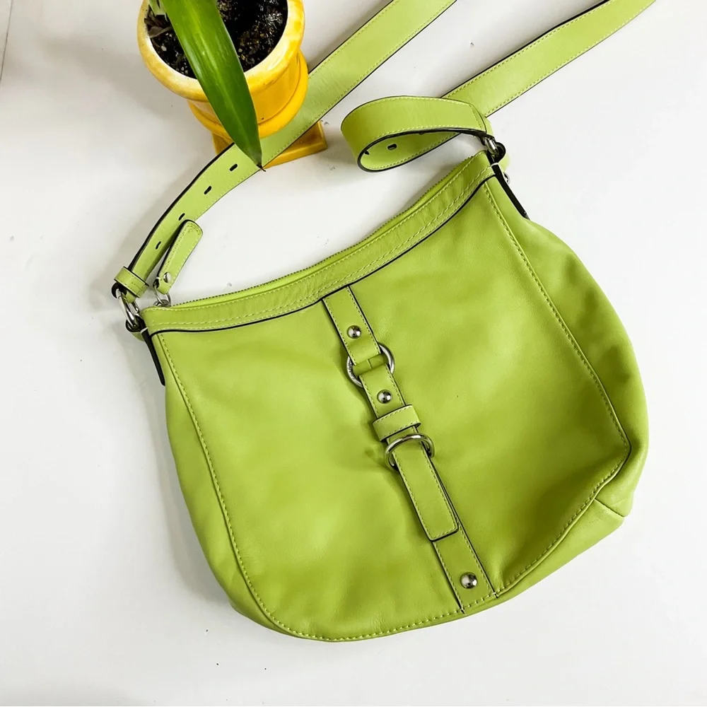 VINTAGE COACH Chelsea Lime Green Leather Shoulder Bag - Picture 6 of 10